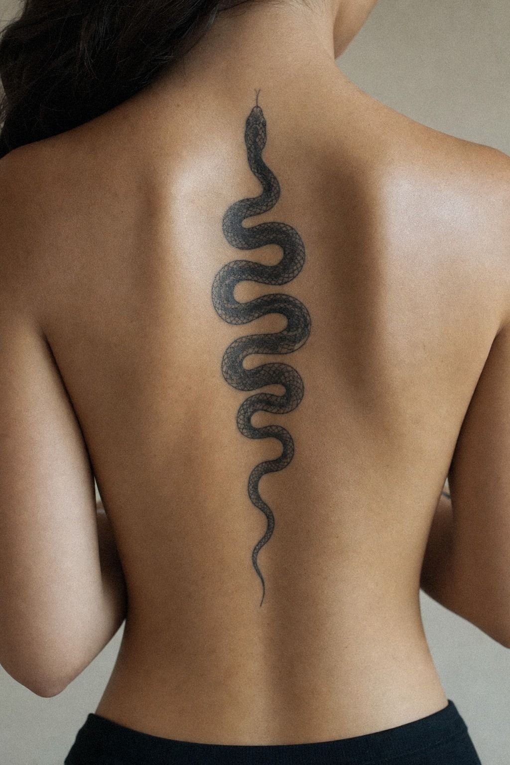 Dynamic Triple Black Snake Down the Spine