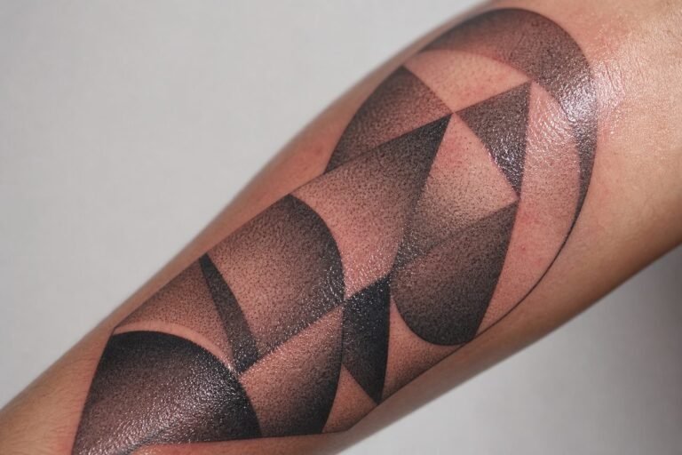How to Become a Tattoo Artist: A Complete Guide