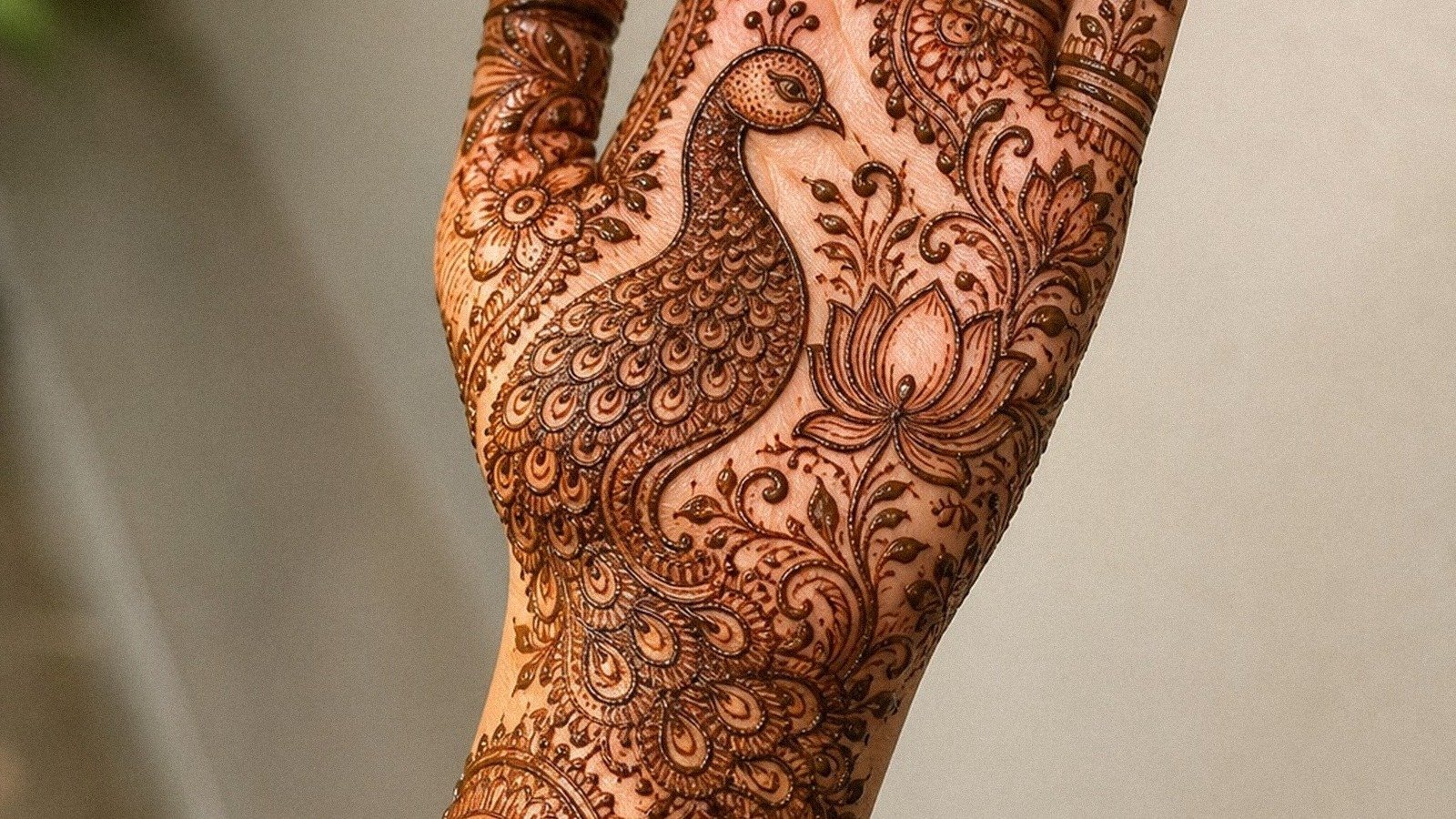 Easy Peacock Mehndi Designs That Still Read Clean