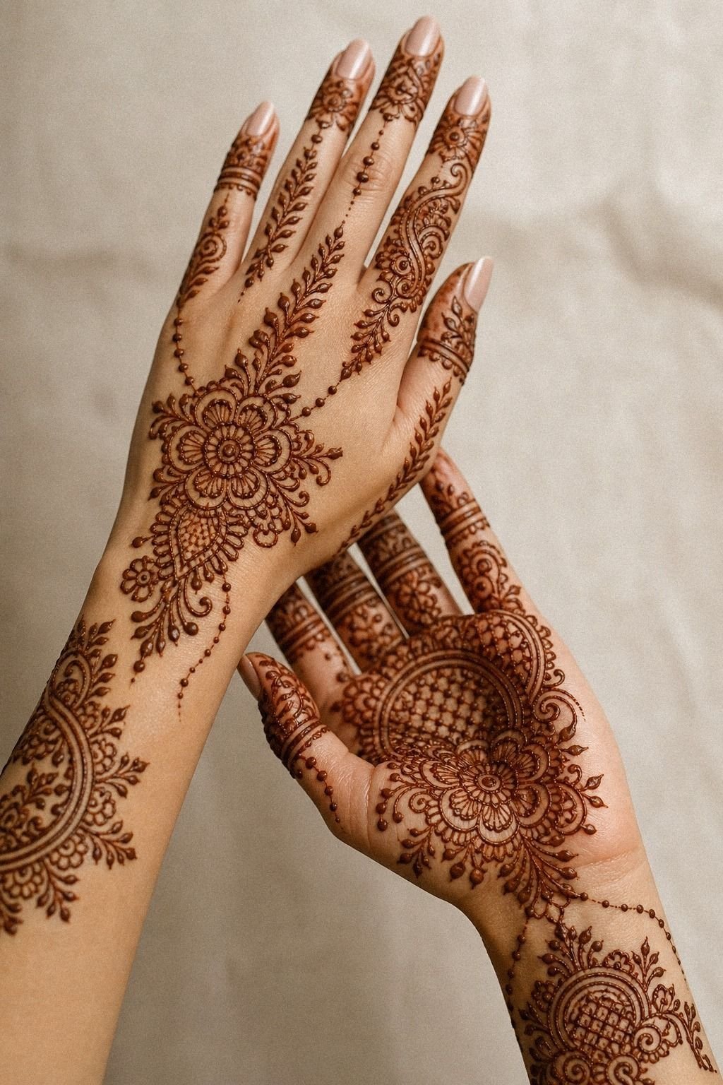 Minimal Arabic Mehndi For Beginners