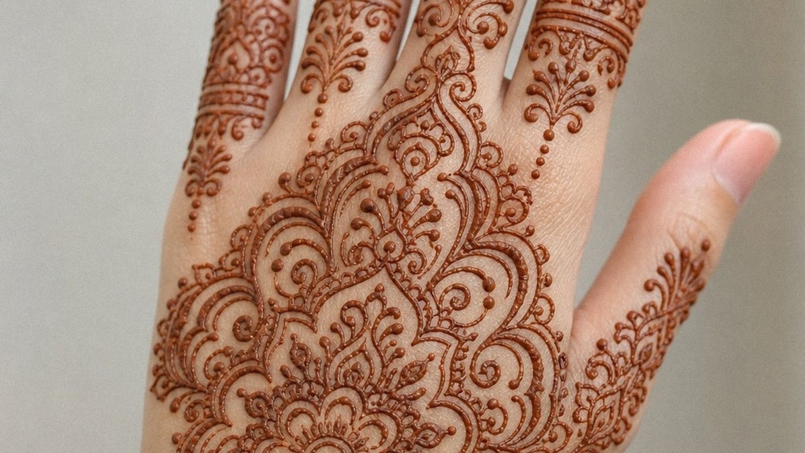 How to Draw Simple Henna Designs Hand Without Messy Lines
