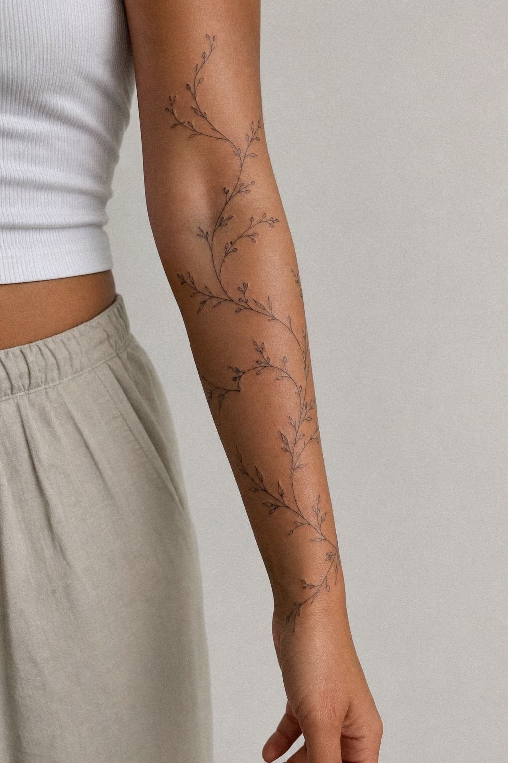 Delicate Vine Wrap Arm Sleeve