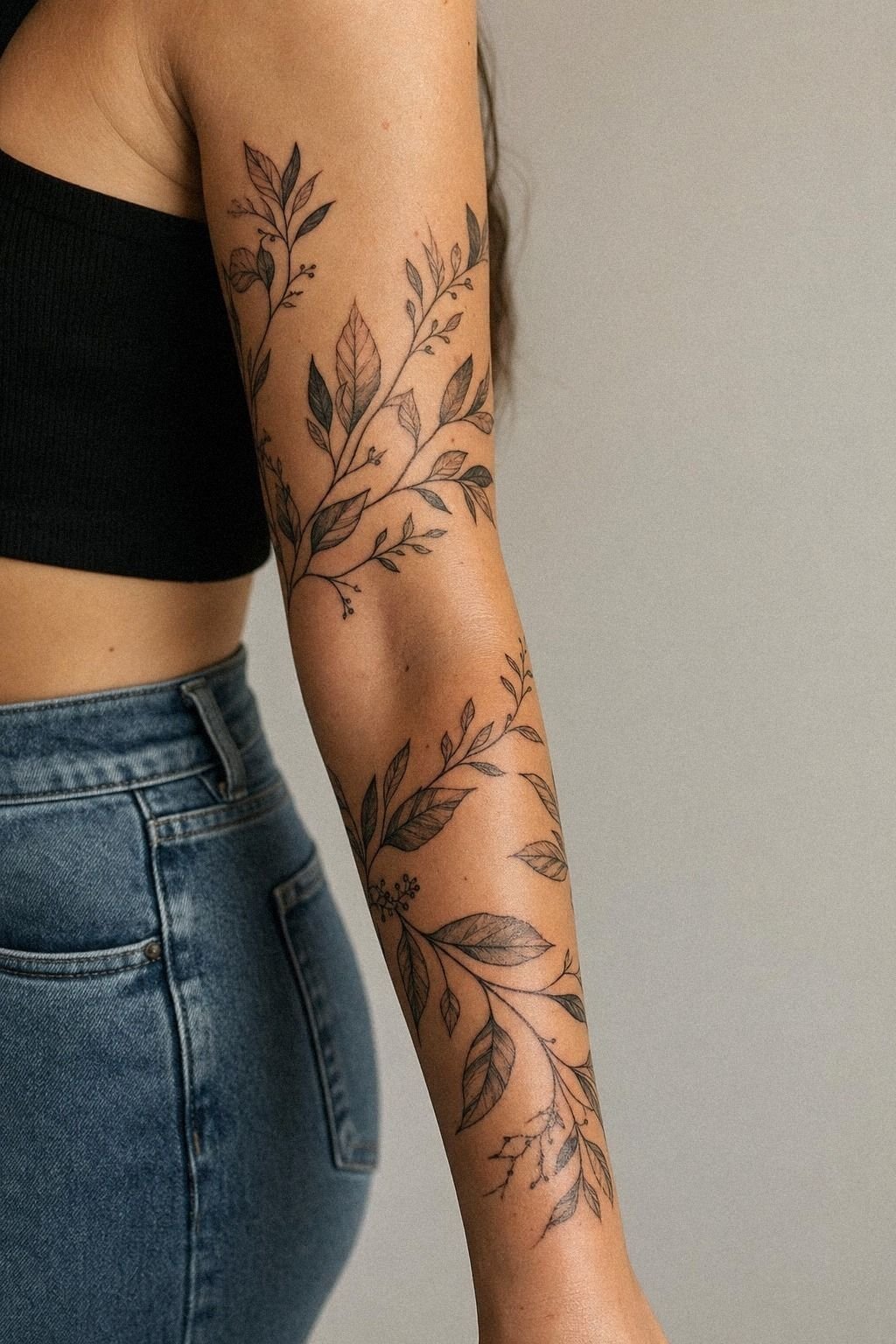 I Balanced Blackwork Leaves With Fine Lines