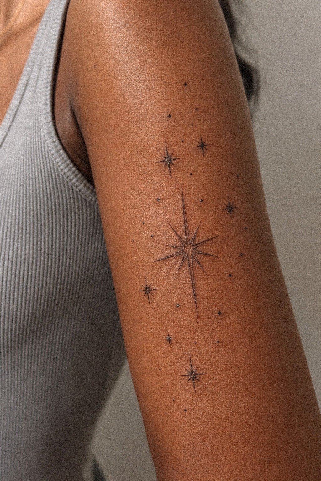 Use Fine Line Stars For Hidden Placement