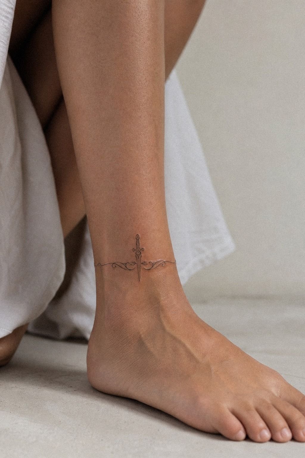 I Moved The Dagger Flash Above My Ankle