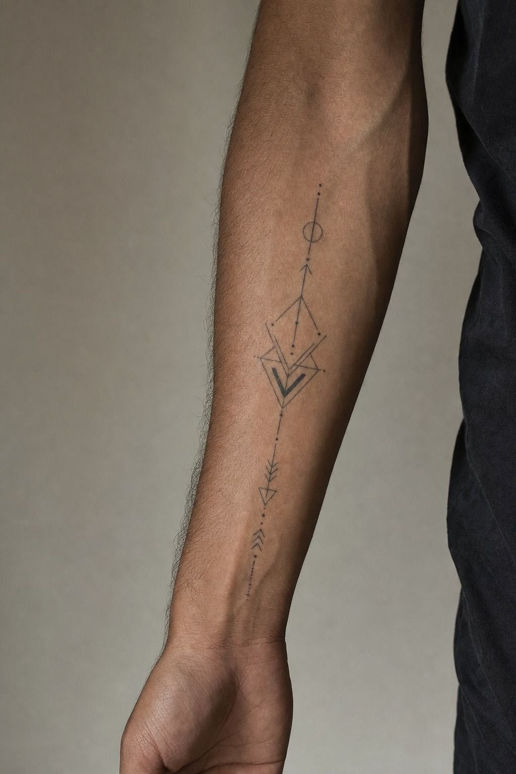 Place Fine Geometric Lines Along Your Forearm