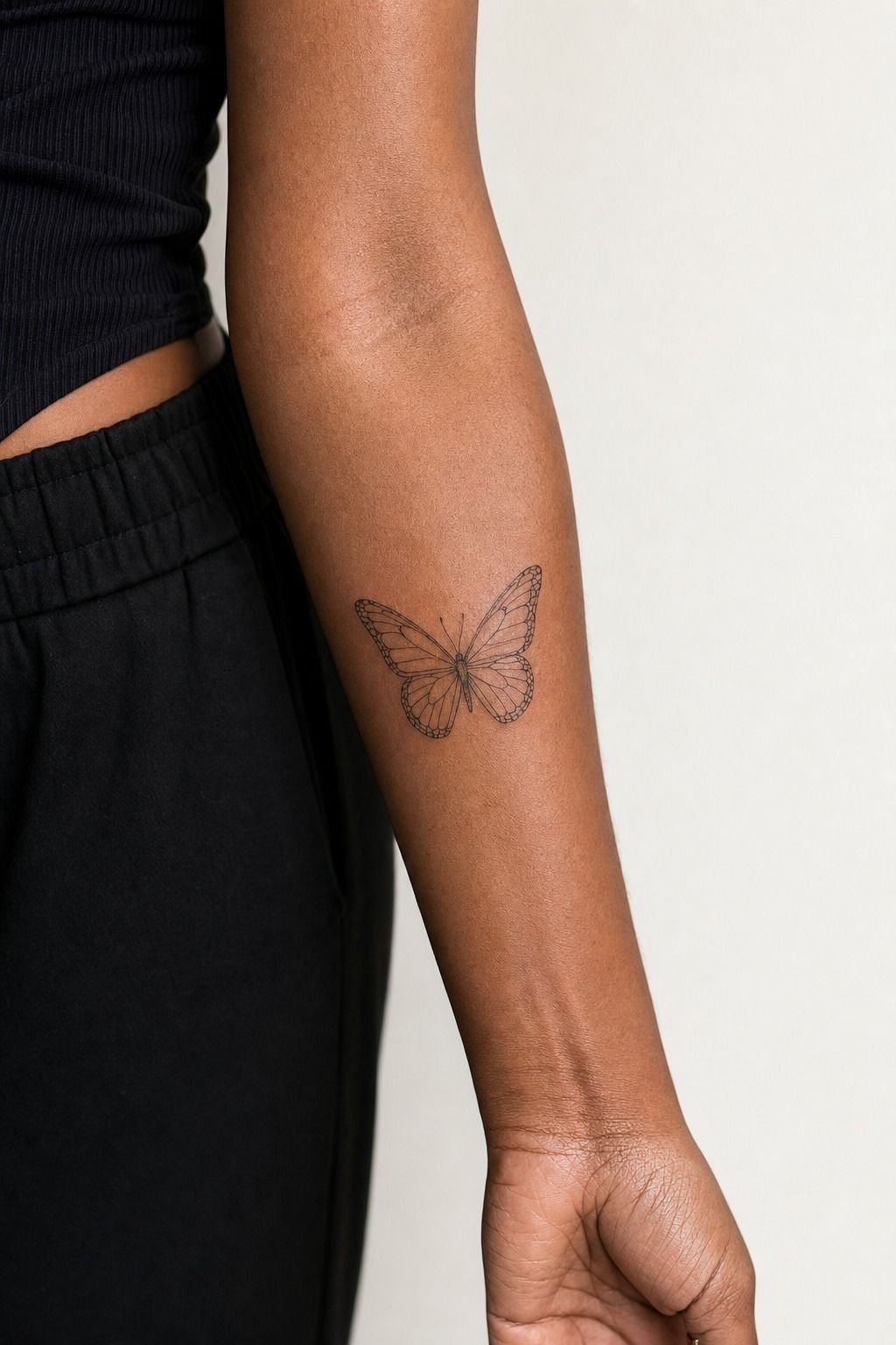 What makes an open wing outline age better?