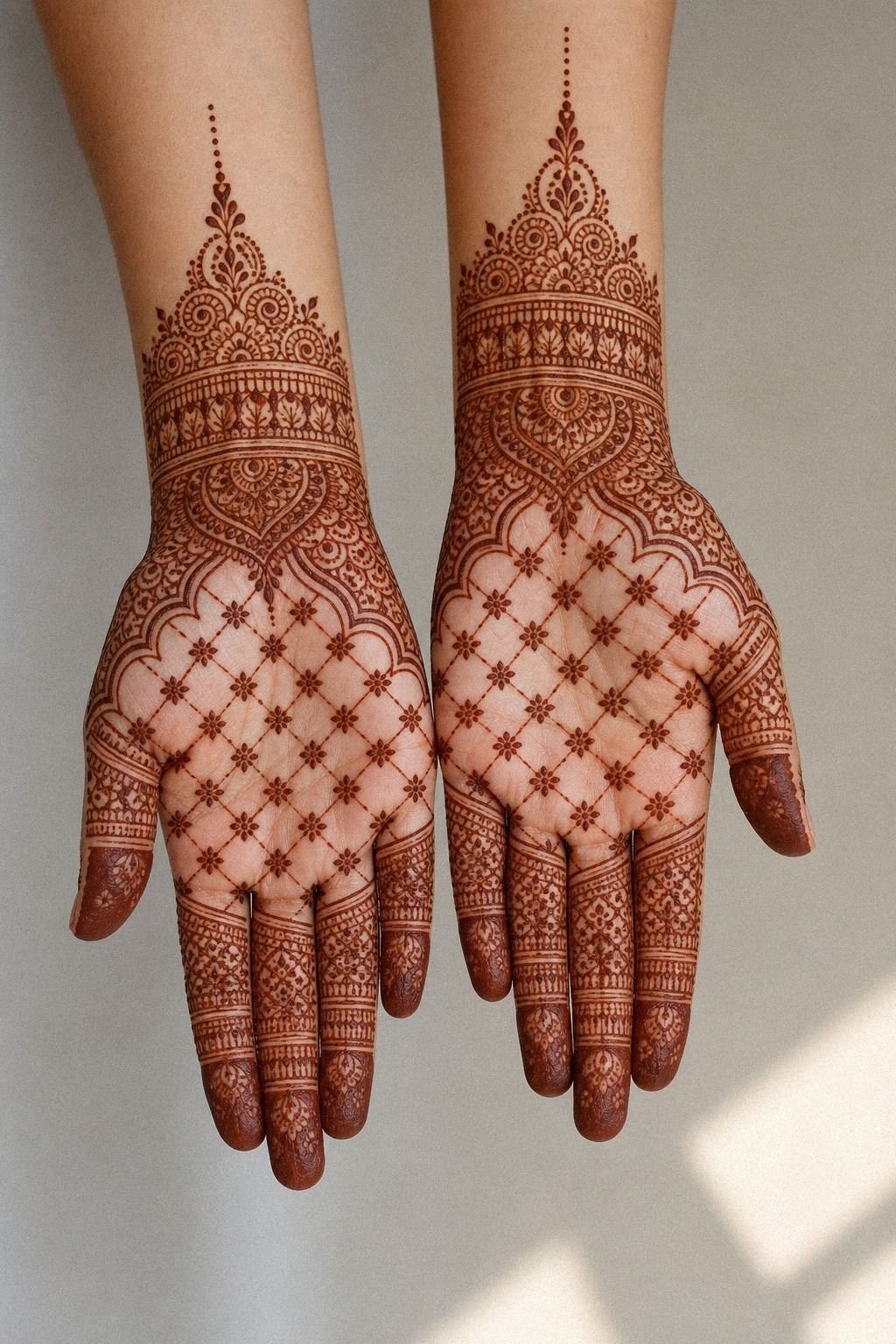Why does a Fine Line Palm Grid stay so clean?