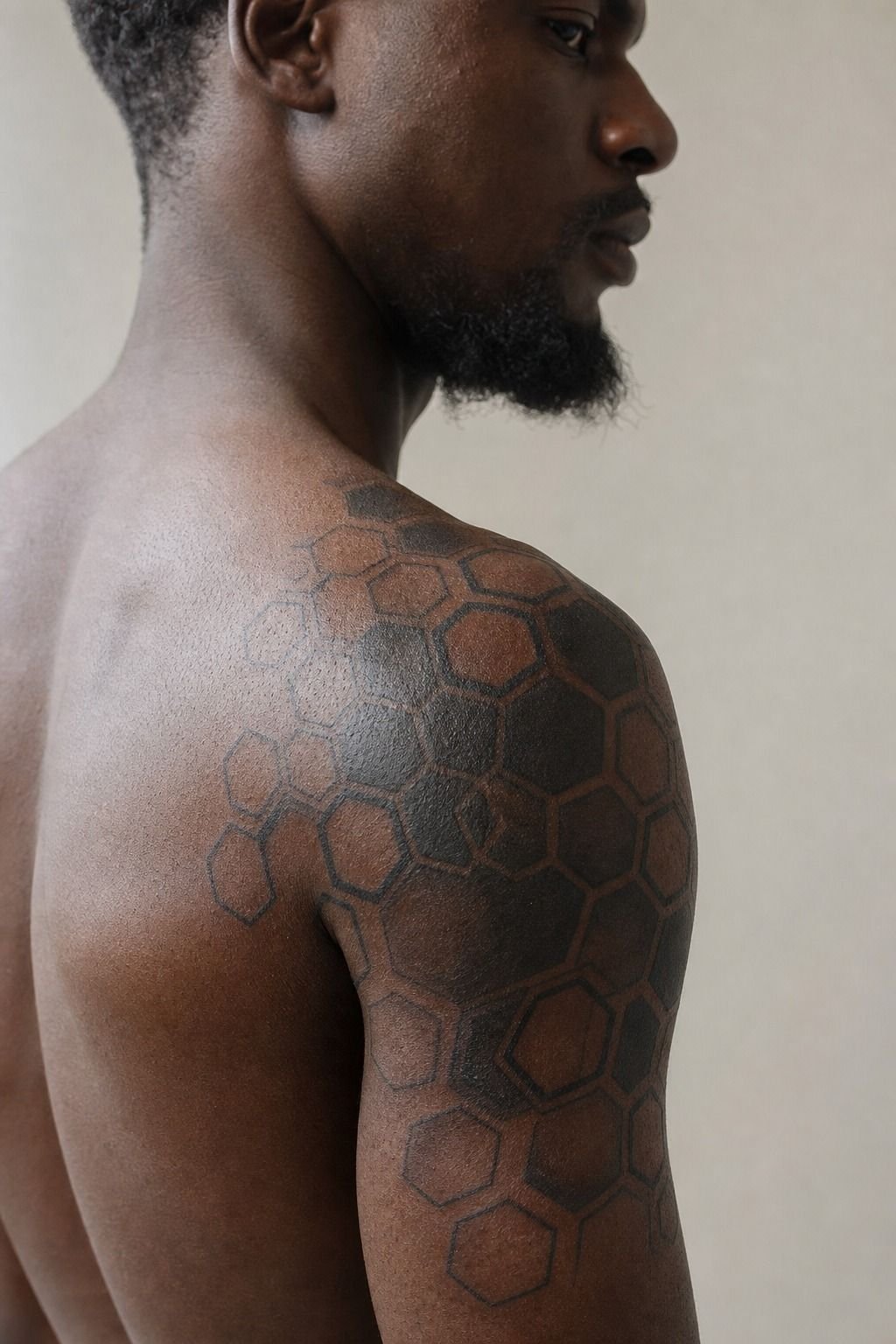 Pack a Blackwork Hexagon Pattern Across the Shoulder