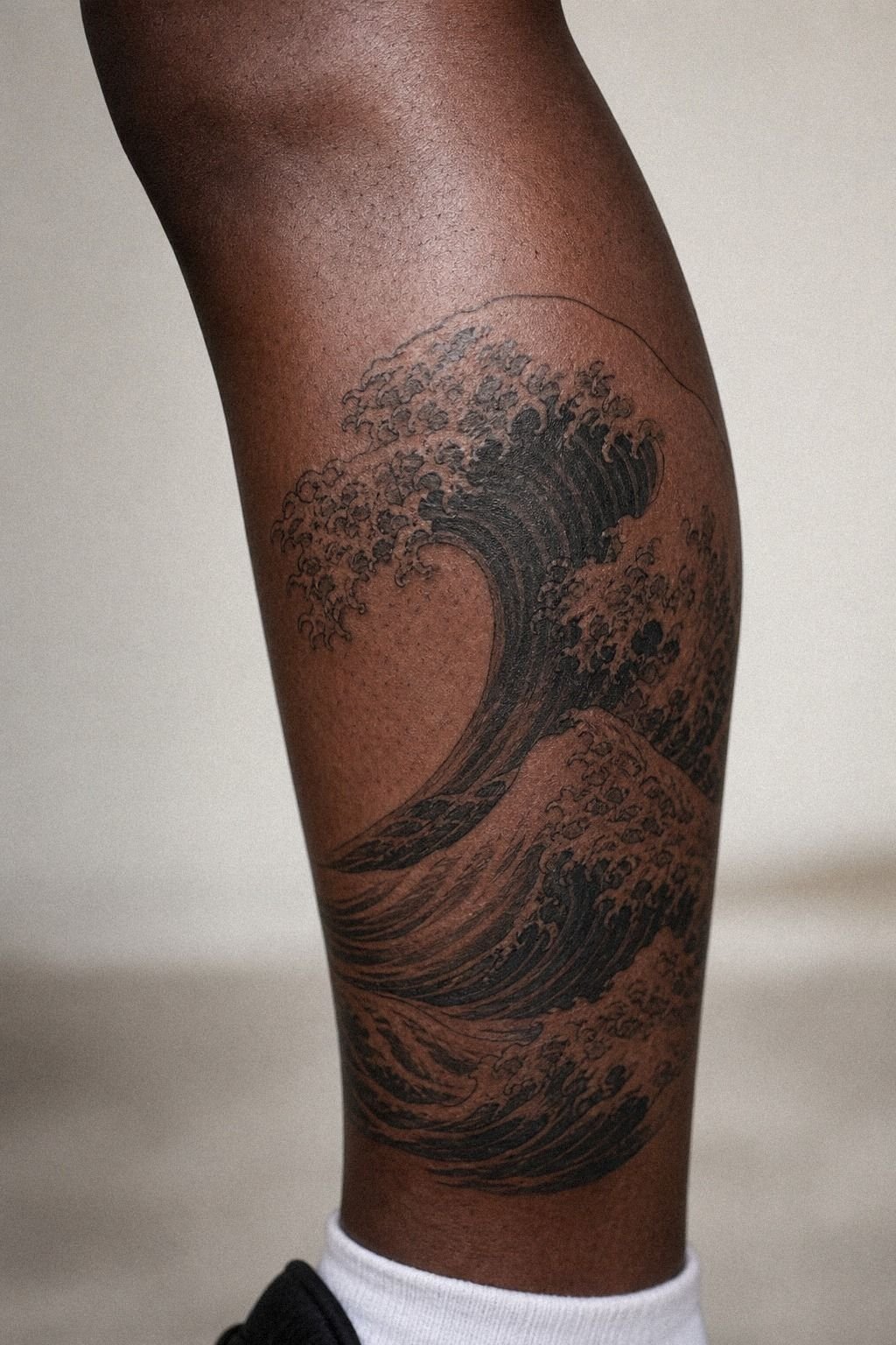 Let the Calf Carry a Realistic Ocean Wave