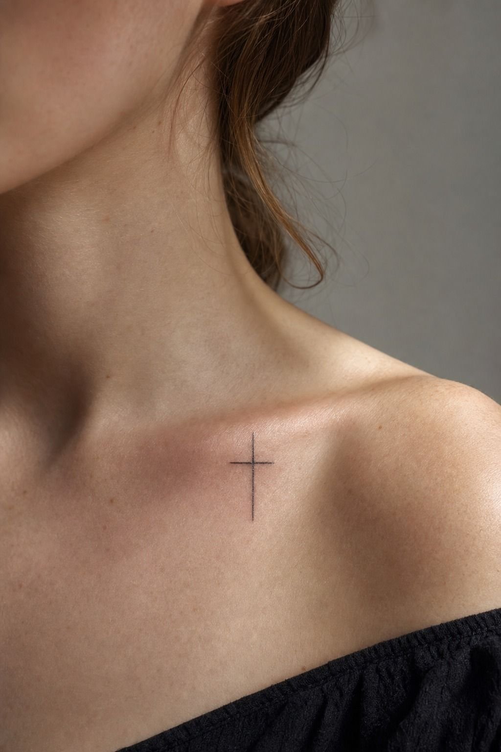 How Should a Cross Follow the Collarbone?
