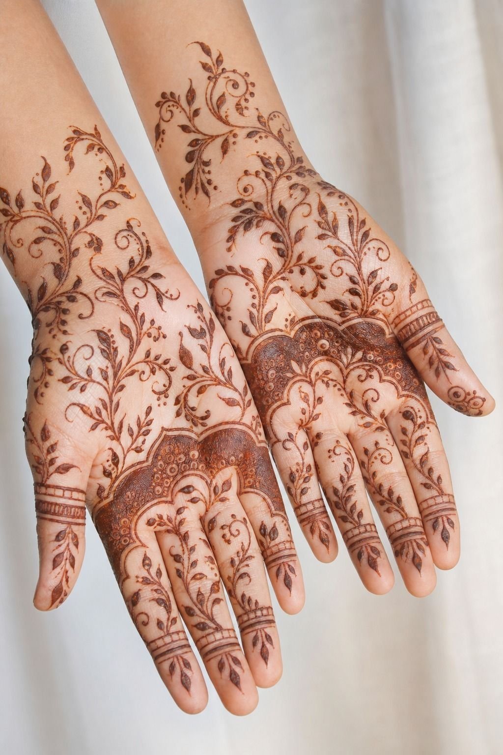 I Choose Delicate Vines Over Heavy Palm Blocking