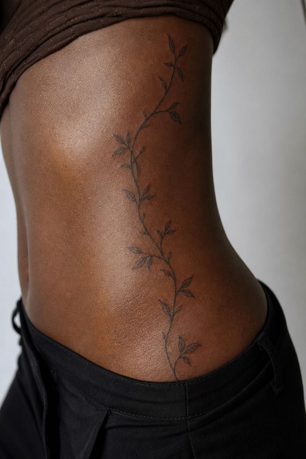 Guide a botanical vine From Side Stomach to Hip