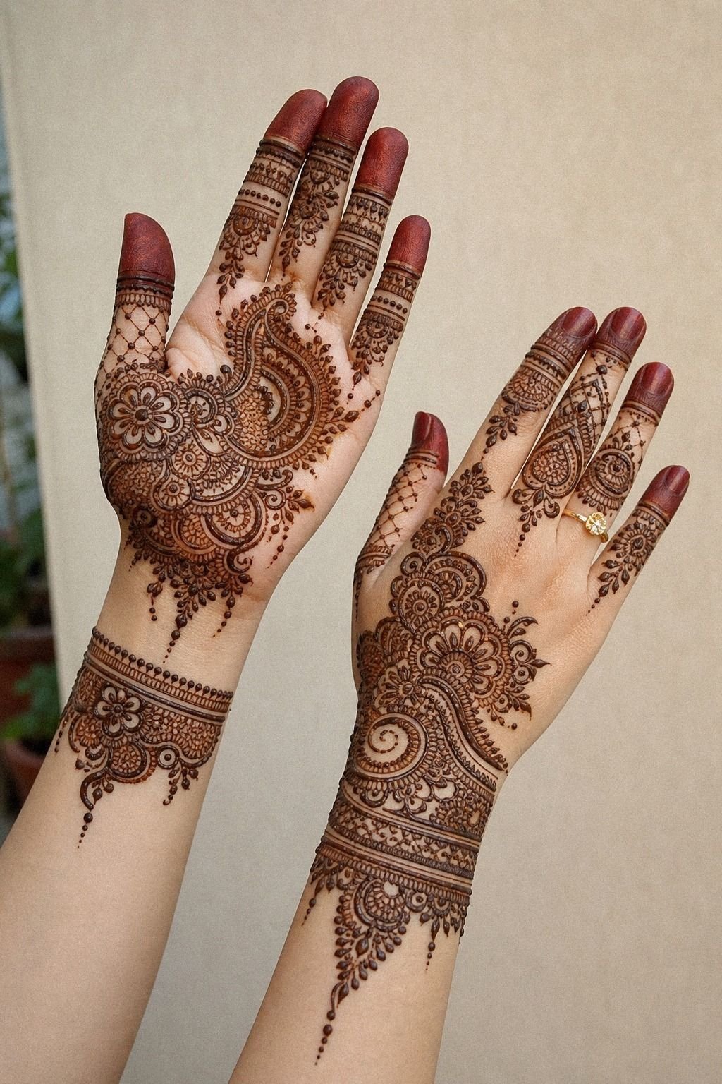 Frame Fingertips With Bold Henna Caps