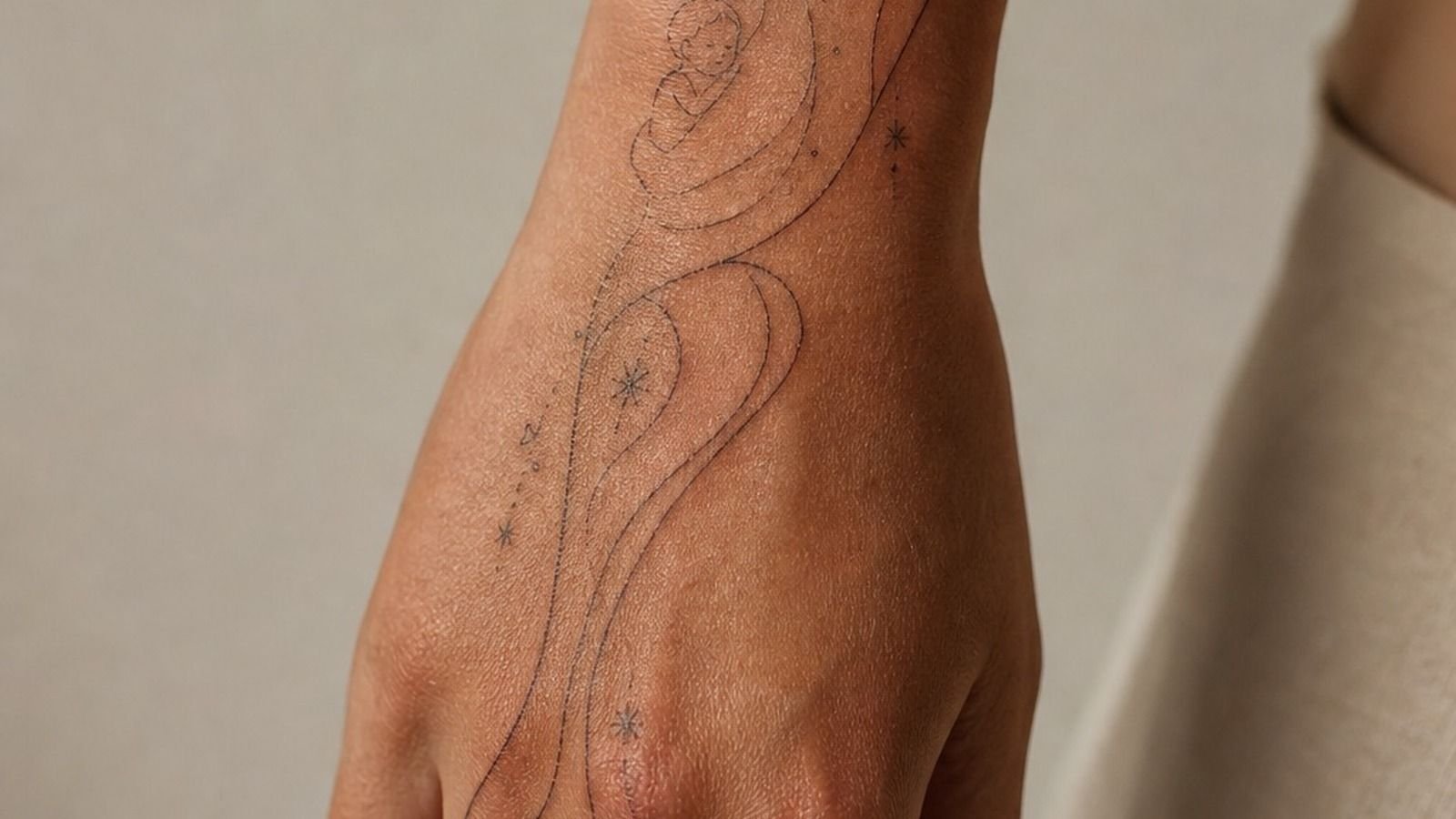 Timeless Motherhood Tattoos With Meaning That Ages Well