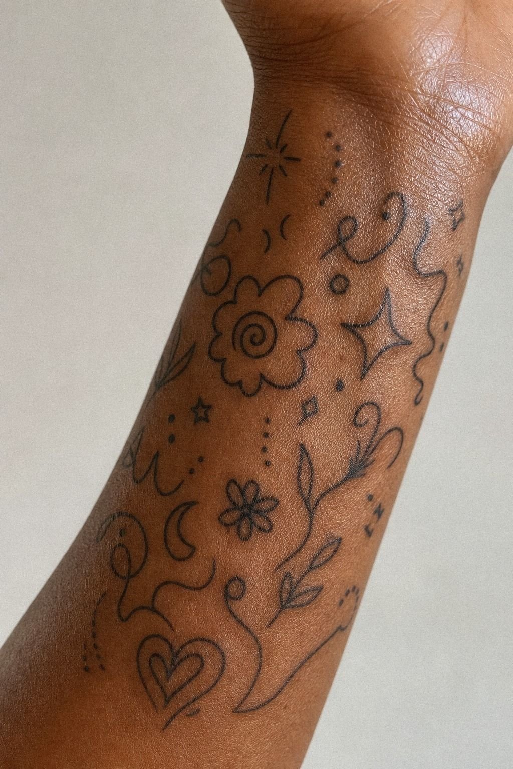 Place Funky Doodles Along The Wrist