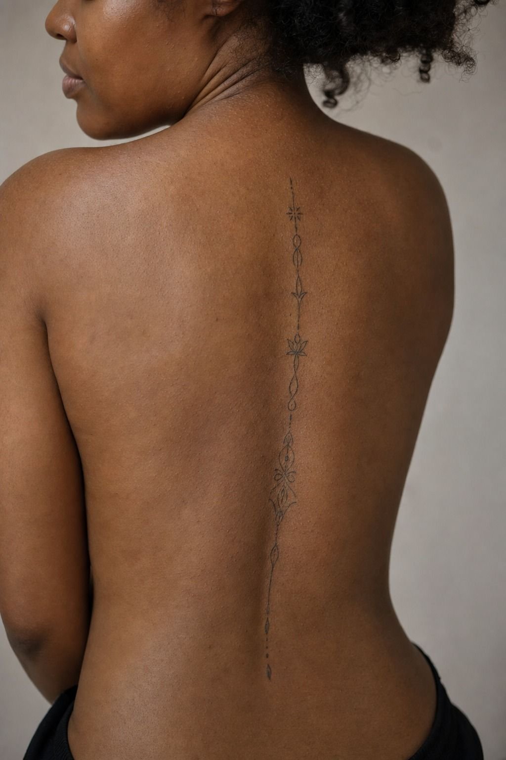 Choosing a minimalist butterfly between vertebrae