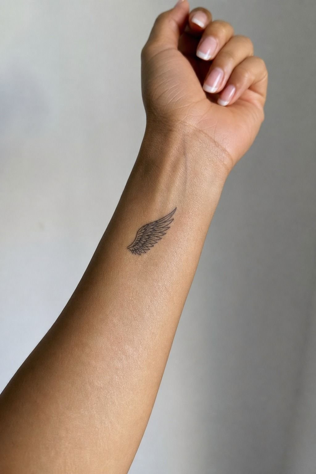 Choose Fine Line Crow Wing Details