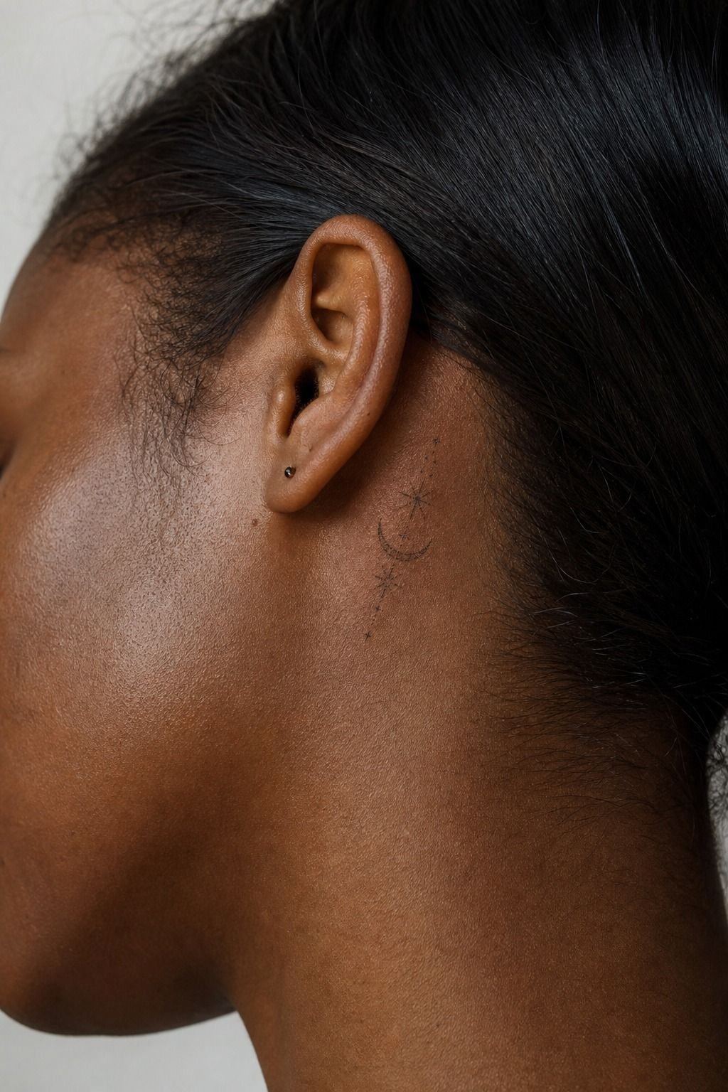 Keep Behind-the-Ear Stippling Minimal