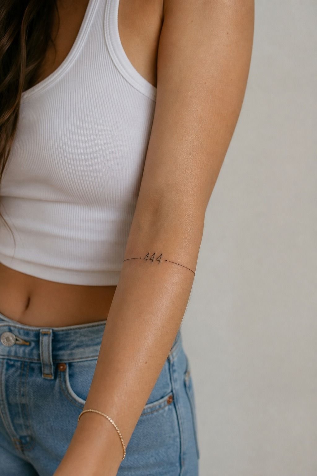 Geometric Linework That Holds Its Shape