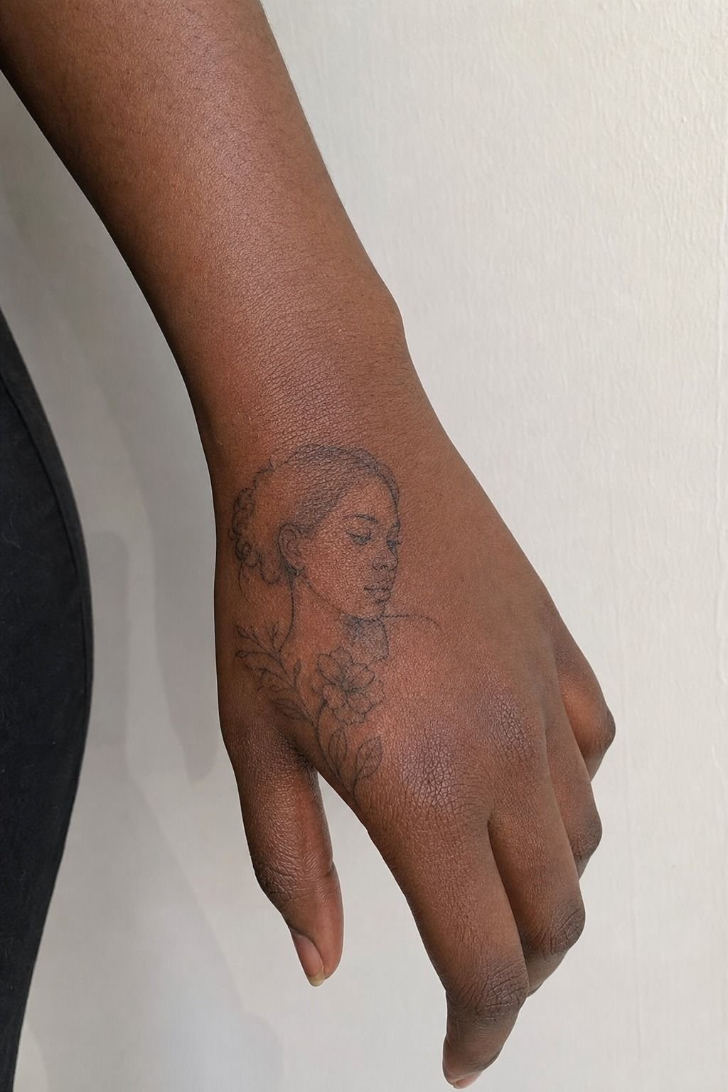Delicate Fine Line Hand Portraits