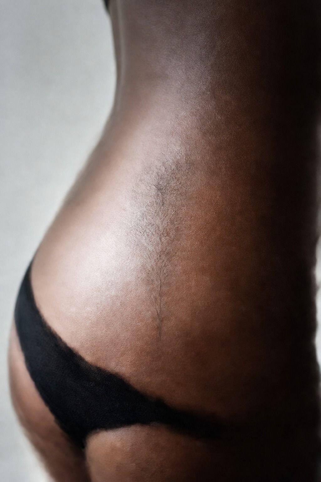 Book An Artist Skilled In Hip Placement