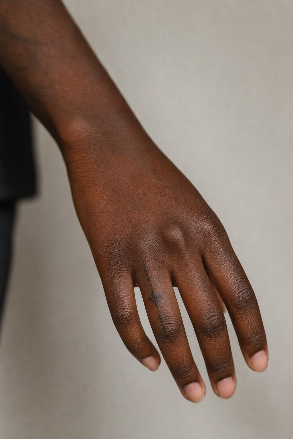 Choose Small Lettering Inside Your Finger