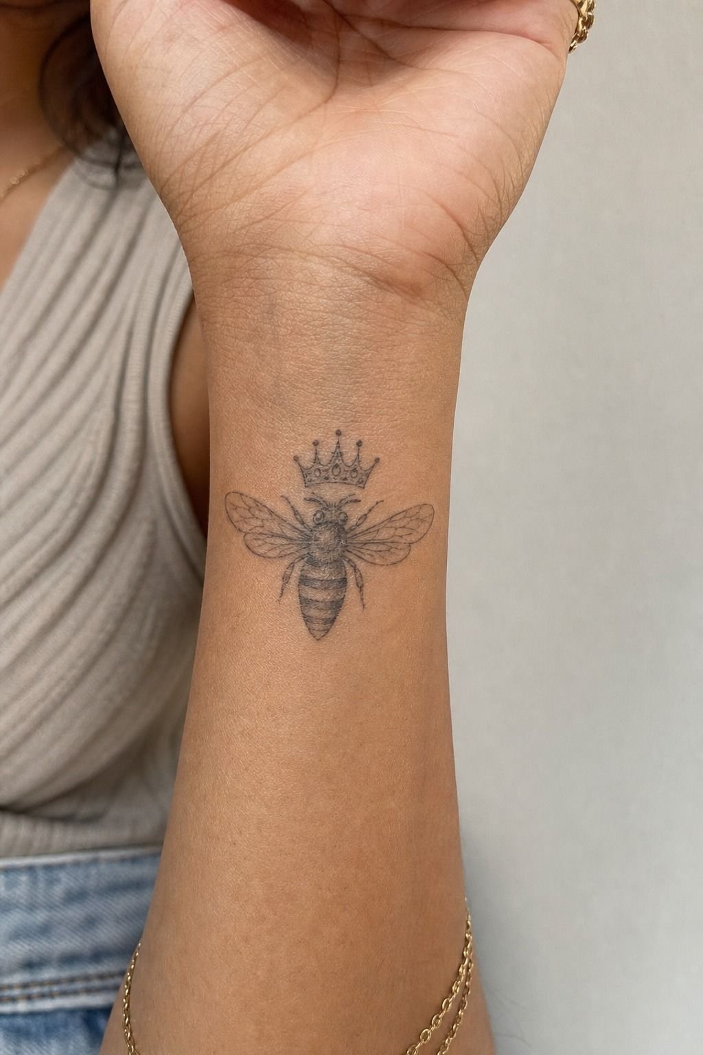Choose Fine-Line Details for Queen Bee Tattoo