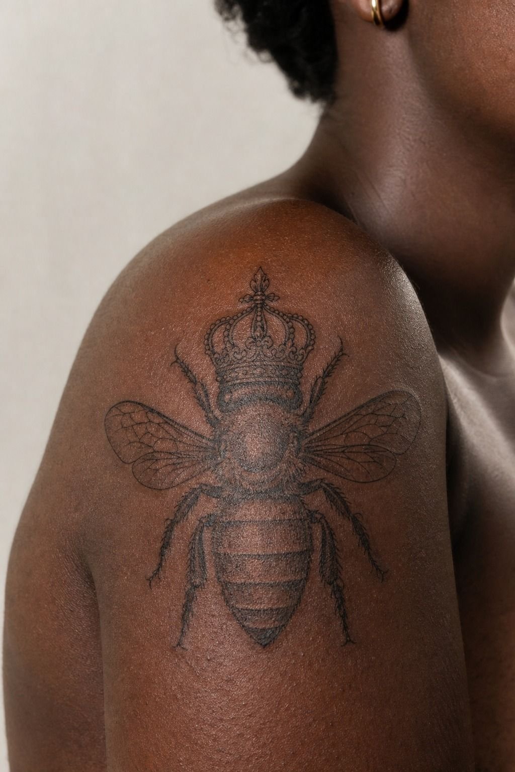 Find an Artist for Queen Bee Tattoo Realism