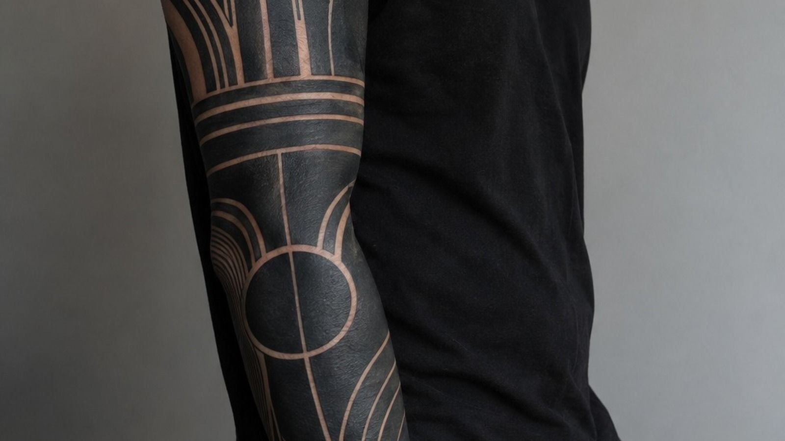 Blackwork Tattoo Design: The Bold Black Guide From My Chair