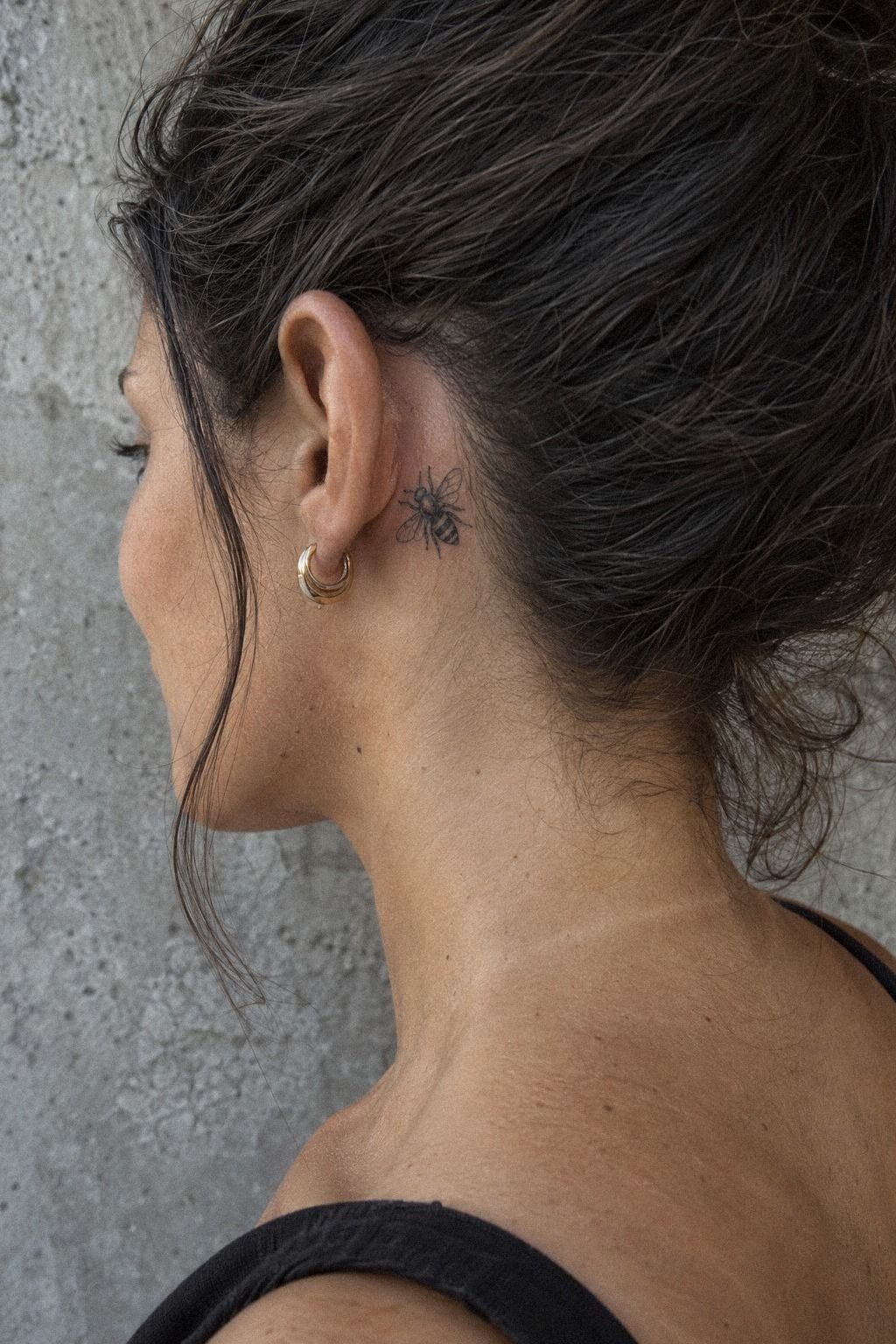 Balance Dainty Details with Strong Contrast