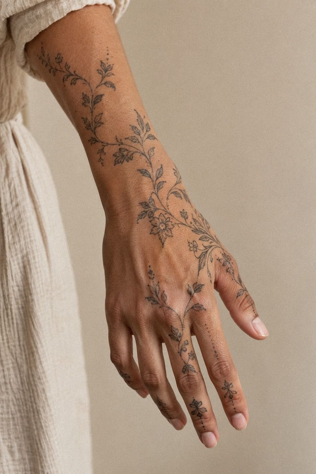 Let Arabic Vine Flow Across the Hand
