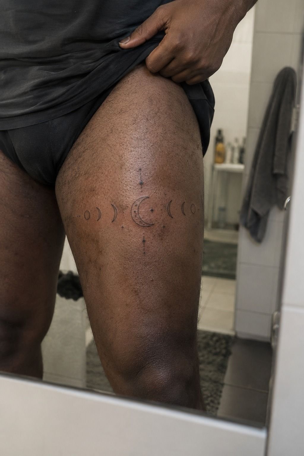 Symbolic Moon Phases On The Thigh